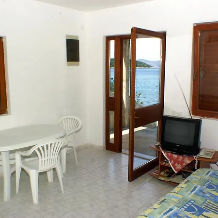 By The Sea Luka Dubrava, Peljesac - 4568 Janjina